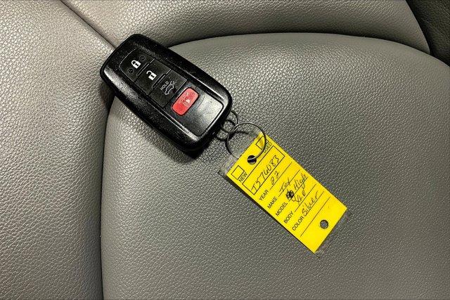 used 2022 Toyota Highlander car, priced at $43,975