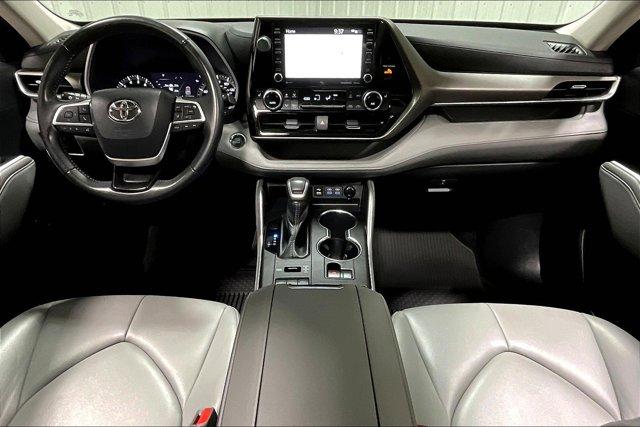 used 2022 Toyota Highlander car, priced at $43,975