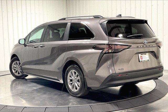 used 2024 Toyota Sienna car, priced at $49,975