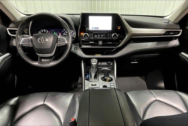 used 2023 Toyota Highlander car, priced at $43,975