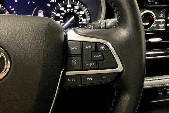 used 2021 Toyota Highlander car, priced at $31,975