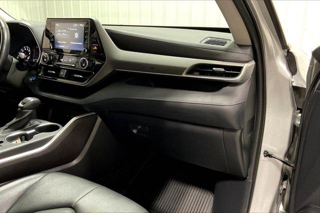 used 2021 Toyota Highlander car, priced at $31,975