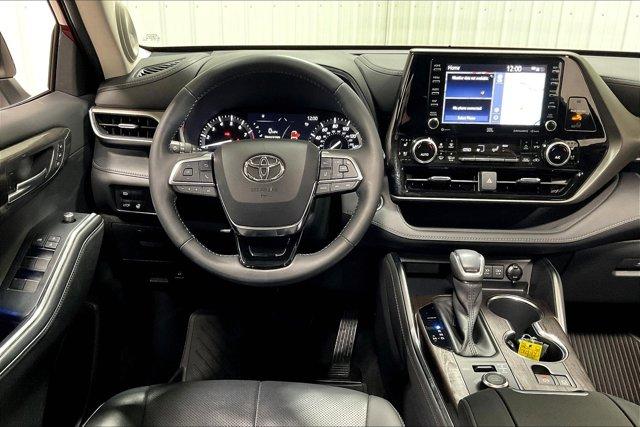 used 2020 Toyota Highlander car, priced at $38,975