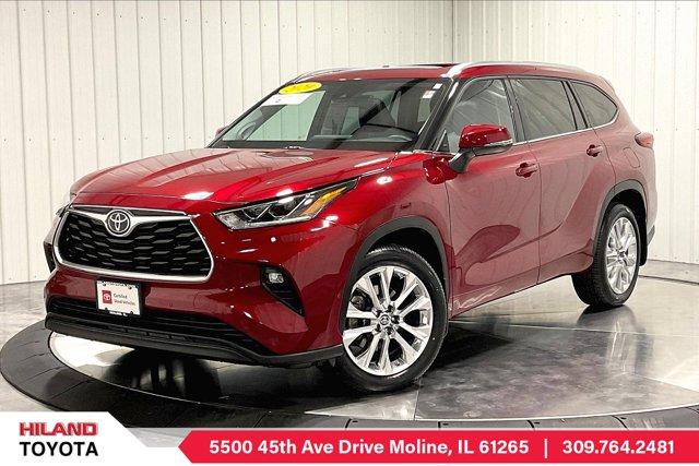 used 2020 Toyota Highlander car, priced at $38,975