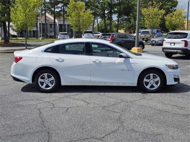 new 2025 Chevrolet Malibu car, priced at $25,231