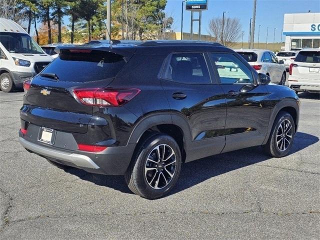 new 2025 Chevrolet TrailBlazer car, priced at $25,696