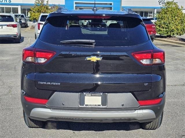 new 2025 Chevrolet TrailBlazer car, priced at $25,696