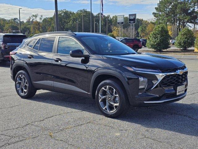 new 2025 Chevrolet Trax car, priced at $24,906