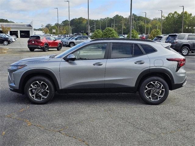 new 2025 Chevrolet Trax car, priced at $25,701