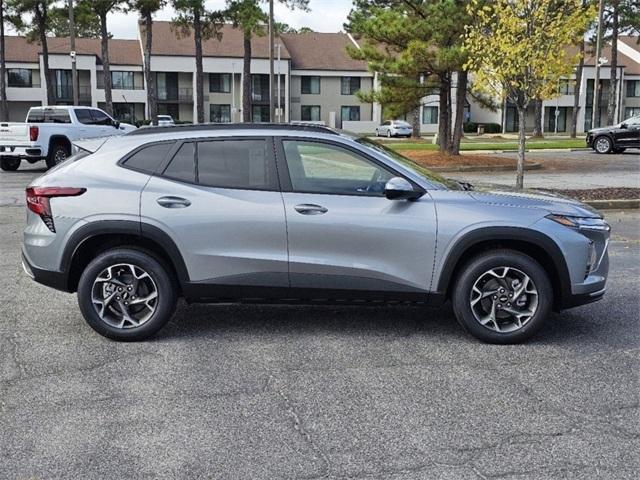 new 2025 Chevrolet Trax car, priced at $25,701