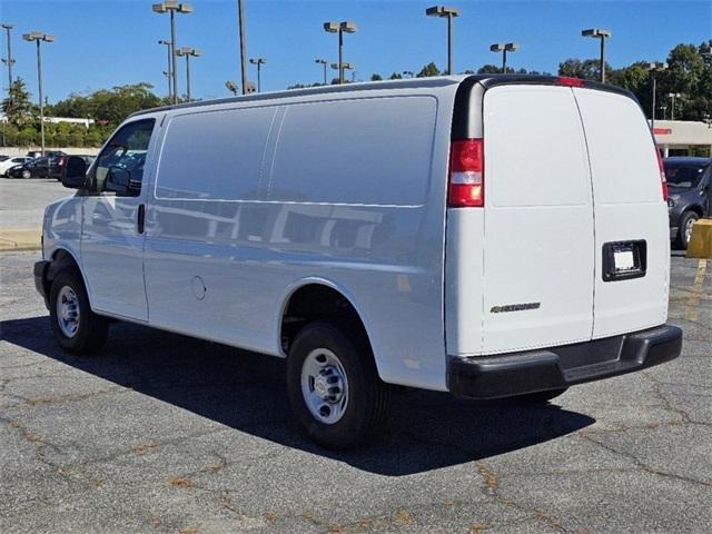 new 2024 Chevrolet Express 2500 car