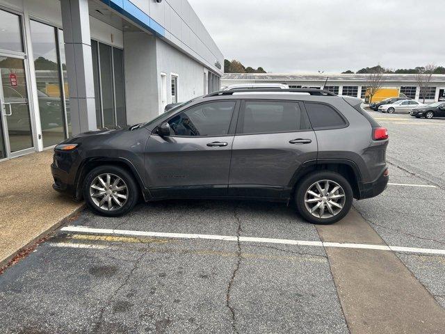 used 2018 Jeep Cherokee car, priced at $12,990