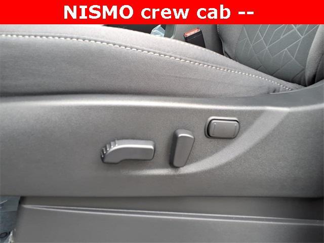 new 2025 Nissan Frontier car