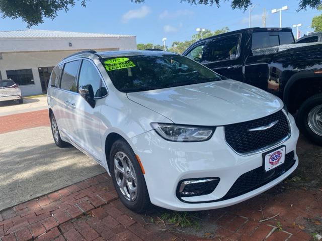 used 2023 Chrysler Pacifica car, priced at $29,600