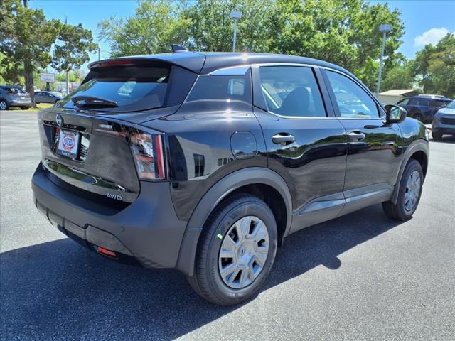 new 2025 Nissan Kicks car, priced at $23,911
