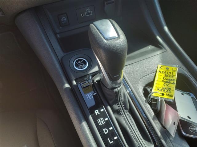 new 2025 Nissan Sentra car, priced at $23,425