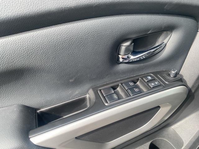 used 2024 Nissan Titan car, priced at $44,900