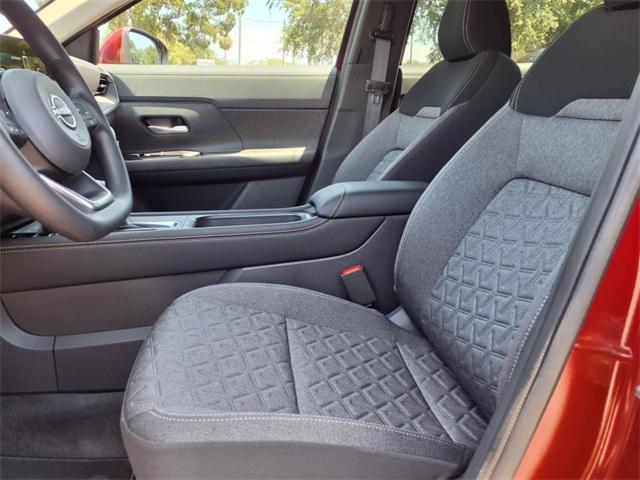 new 2025 Nissan Kicks car, priced at $27,022
