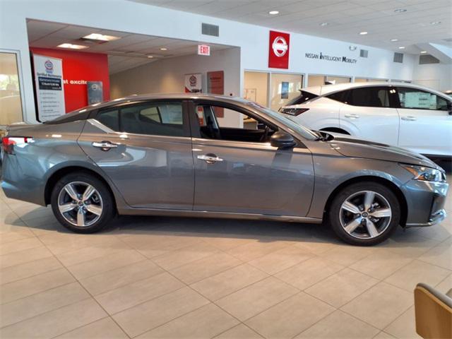 new 2025 Nissan Altima car, priced at $27,058