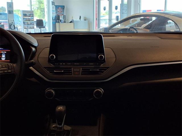 new 2025 Nissan Altima car, priced at $27,058