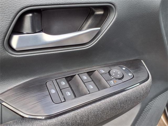 new 2025 Nissan Kicks car, priced at $28,105