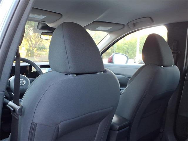 new 2025 Nissan Kicks car, priced at $24,715
