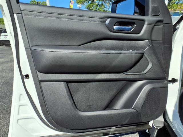 new 2025 Nissan Armada car, priced at $56,306