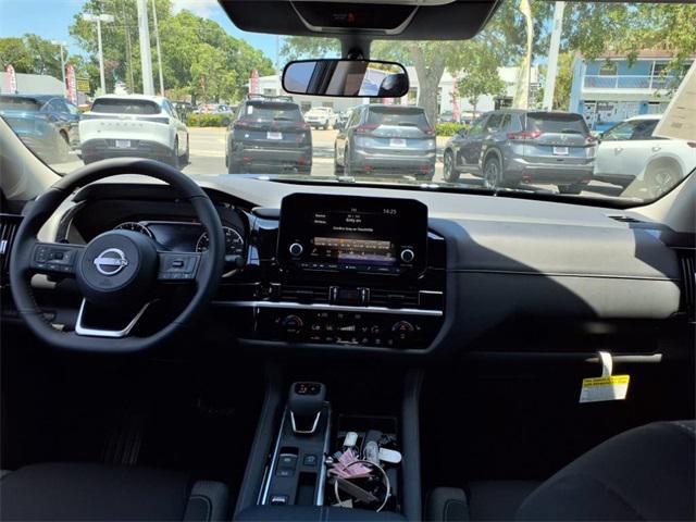 new 2025 Nissan Pathfinder car, priced at $41,300
