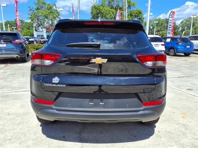 used 2024 Chevrolet TrailBlazer car, priced at $24,424