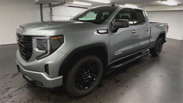 new 2026 GMC Sierra 1500 car, priced at $43,318