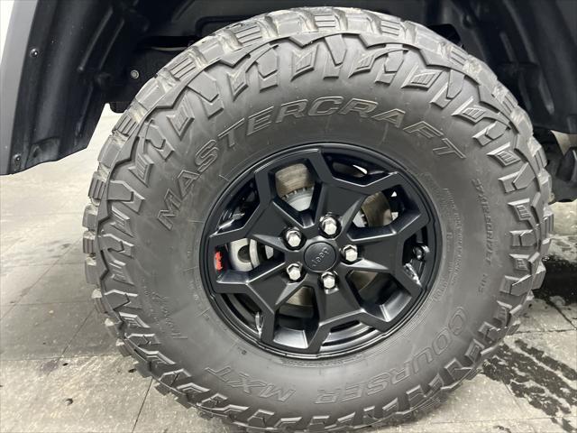 used 2020 Jeep Gladiator car, priced at $43,317