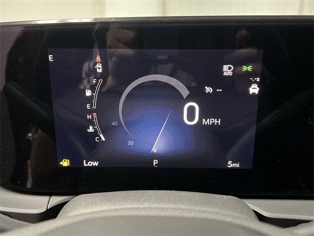 new 2025 Buick Envista car, priced at $28,019