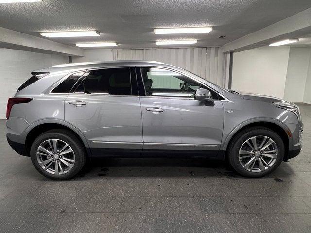 new 2025 Cadillac XT5 car, priced at $52,912