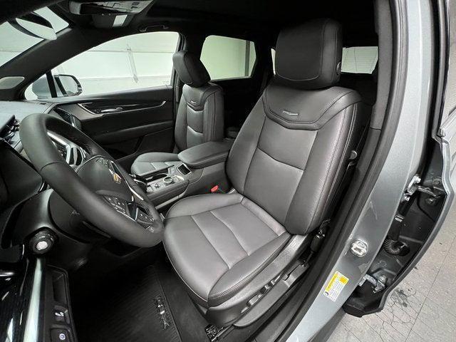 new 2025 Cadillac XT5 car, priced at $52,912