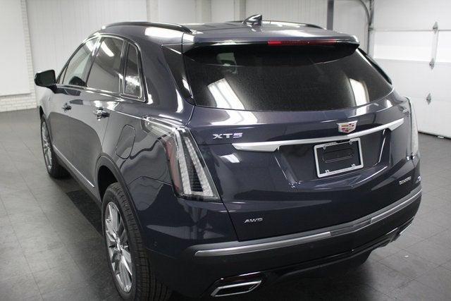 new 2025 Cadillac XT5 car, priced at $62,859