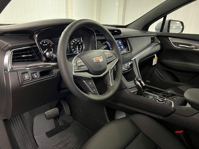 new 2025 Cadillac XT5 car, priced at $46,612