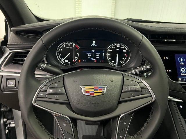 new 2025 Cadillac XT5 car, priced at $46,612