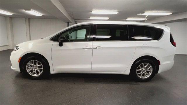 used 2024 Chrysler Pacifica car, priced at $36,982