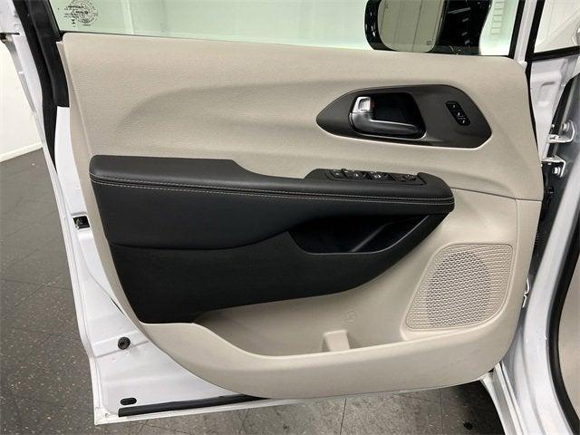 used 2024 Chrysler Pacifica car, priced at $36,982