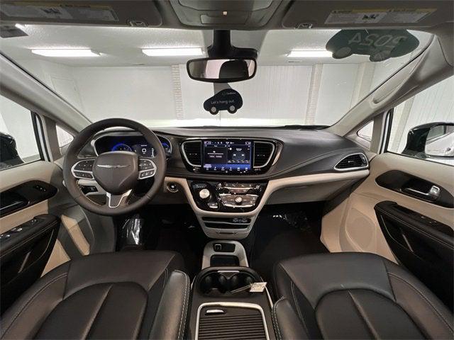 used 2024 Chrysler Pacifica car, priced at $36,982