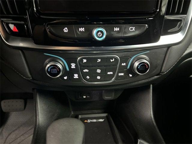 used 2023 Chevrolet Traverse car, priced at $31,699