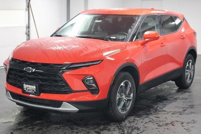new 2025 Chevrolet Blazer car, priced at $34,392
