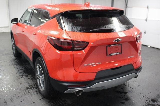 new 2025 Chevrolet Blazer car, priced at $34,392