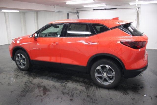 new 2025 Chevrolet Blazer car, priced at $34,392