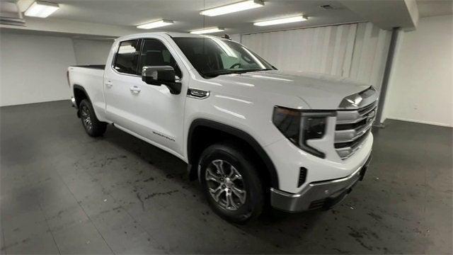new 2025 GMC Sierra 1500 car, priced at $47,851