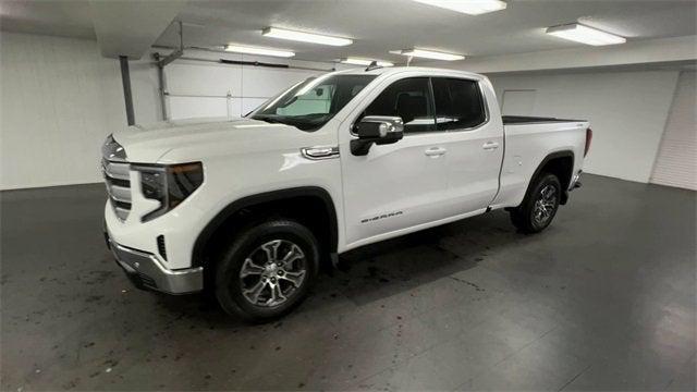 new 2025 GMC Sierra 1500 car, priced at $47,851