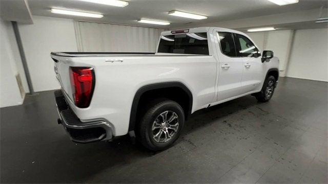 new 2025 GMC Sierra 1500 car, priced at $47,851