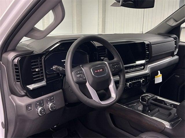 new 2025 GMC Sierra 1500 car, priced at $55,639