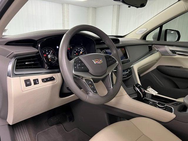used 2024 Cadillac XT5 car, priced at $41,823