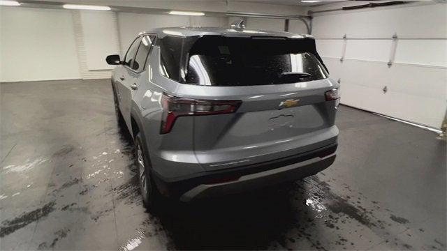 new 2026 Chevrolet Equinox car, priced at $30,356